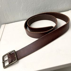 Gap plain dark brown leather buckle belt L